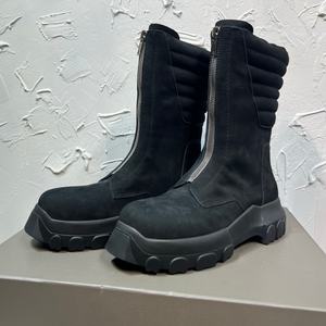 ירוק זית טבע ירוק, מגפי גשם בעיצוב אופנתי עם תכונת אנטי החלקה לשימוש בחווה בחורף ובסתיו - Product Image 3