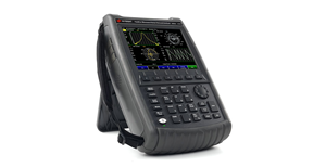 Analyseur de réseau vectoriel micro-ondes portable Keysight N9926A FieldFox, 14 GHz, adaptateur AC/DC, cordon d'alimentation localisé. - Product Image 6