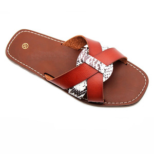 Wholesale Best-selling New Style Comfortable <b>Slip</b>-<b>on</b> Flat Outdoor Vacation Casual Durable Women's Sandals and <b>slippers</b> - Product Image 3