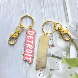 Làm cho logo của riêng bạn Hợp kim kẽm vòng chìa khóa cứng men Keychain tùy chỉnh kim loại móc khóa thư logo khắc Keyring personalizad - Product Image 3