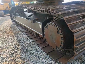 รถขุดตีนตะขาบ Komatsu PC240-8 24 ตัน มือสองจากญี่ปุ่นแท้ พร้อมเครื่องยนต์ EPA ใช้งานน้อย ระบบไฮดรอลิก เหมาะสำหรับงานก่อสร้าง - Product Image 5