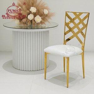 Chaise d'hôtel FUMAI, structure métallique, dossier croisé, coussin blanc, design moderne, mobilier d'intérieur - Product Image 1