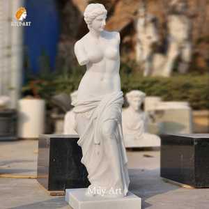 Statua di Venere in Marmo Bianco Scolpita a Mano MILY, Scultura in Pietra di Afrodite in Vendita - Product Image 3