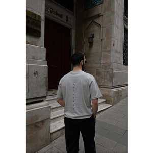 T-shirt Stone Loveless en tissu éponge compressé, respirant, infroissable, avec logo sérigraphié, coupe ajustée - Nouveau modèle - Product Image 1