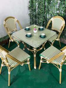 Chaises de bistrot en aluminium avec design en osier et rotin aspect bambou pour l'extérieur - Product Image 6