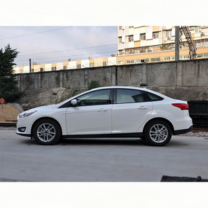Auto Usata <span class=keywords><strong>Ford</strong></span> <span class=keywords><strong>Focus</strong></span> <span class=keywords><strong>2018</strong></span> Berlina Classica EcoBoost 125 2WD Automatica Edizione Super Trend Smart Basso Chilometraggio Ottime Condizioni - Product Image 3