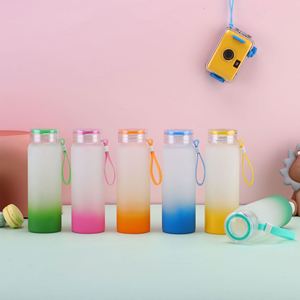 Bouteille en verre dégradé de 500 ml avec logo personnalisé et manchon de protection en silicone - Product Image 4