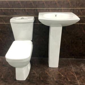 LLC Fittings Placard à eau en céramique en deux pièces avec couvercle de siège de toilette à réservoir dissimulé et ensemble de piédestal de lavabo de forme carrée - Product Image 6