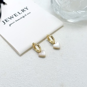 Boucles d'oreilles créoles en cuivre pour femmes, 1 pièce, à prix abordable, de forme irrégulière, torsadées, carrées et rondes, style Huggie, bijoux fantaisie pour le quotidien et les vacances - Product Image 3