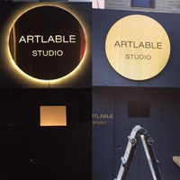 Boîte à lumière LED découpée au laser en acier inoxydable avec logo d'entreprise éclairé Boîte à lumière personnalisée avec logo de magasin à LED évidée