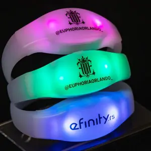 Gelang Led bercahaya cetak Logo kustom konser gelang Led untuk anak-anak