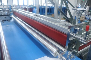 Машина для производства одноразовых наволочек и пододеяльников из нетканого материала для гостиниц и больниц - Product Image 3