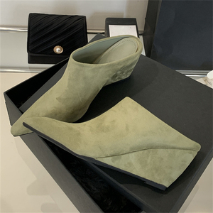Sandalias de cuña de tacón alto para mujer, estilo europeo-americano, con punta, de ante, a la moda, para primavera y otoño, que aumentan la altura. - Product Image 4