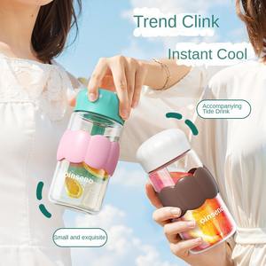 Bouteille d'eau sportive motivante avec poignée Matériau en verre Multifonction écologique/non toxique pour les activités de plein air - Product Image 2