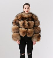 YY1884 Manteau d'hiver court en fourrure de raton laveur naturelle véritable