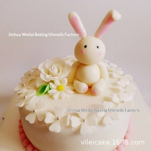 Molde de Silicona para Pastel con Forma de Oruga Tangchu, Estilo Italiano SILI, Modelo 164553, Empaque OPP - Product Image 4