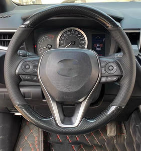 Housse de <span class=keywords><strong>volant</strong></span> en cuir de voiture cousue à la main en Fiber de carbone pour accessoires <span class=keywords><strong>Toyota</strong></span> <span class=keywords><strong>RAV4</strong></span> Corolla Camry Sienna - Product Image 2