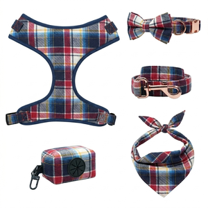 Ensemble d'accessoires personnalisé<span class=keywords><strong>s</strong></span> pour harnais de chien à carreaux (bandana et nœud) – Conception rembourrée écologique, motif personnalisé, faible MOQ - Product Image 1