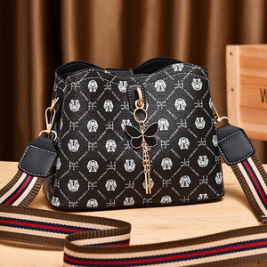Nouveau sac à main imprimé tendance <span class=keywords><strong>2022</strong></span> pour femme avec pendentif en métal, sac à bandoulière pour femme - Product Image 3