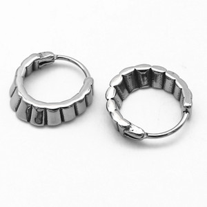 Pendientes de aro yunique de acero de titanio unisex, joyería de diseño geométrico redondo de acero inoxidable 316 - Product Image 2