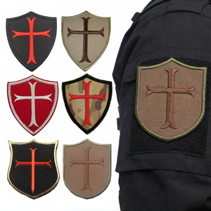 Parche Bordado de Alta Calidad con Escudo Templario Cruzado, Adhesivo con Velcro - Product Image 1