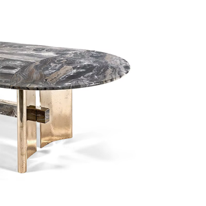 طاولة طعام فاخرة حديثة بيضاوية الشكل بقاعدة من الفولاذ المقاوم للصدأ بتشطيب ذهبي عاكس وسطح من الرخام الأسود تتسع لـ 6-8 أشخاص - Product Image 3