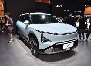 Proveedores Verificados de Autos Eléctricos <span class=keywords><strong>KIA</strong></span>, Nuevo <span class=keywords><strong>Kia</strong></span> Sorento 2024, <span class=keywords><strong>KIA</strong></span> EV5 Land, SUV 4x4 de Largo Alcance de 530 km, Precio del Vehículo Eléctrico Stinger - Product Image 2