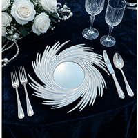 Assiettes de Présentation Personnalisables en PP Argenté et Noir, Durables et Non Toxiques, Bordure Unique Effet Tourbillon pour Mariages de Luxe et Fêtes Modernes