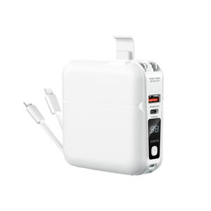 Batterie externe <span class=keywords><strong>15000</strong></span> mAh 18W Pd Chargeur portable Support de charge rapide Batterie externe Adaptateur mural avec câble - Product Image 2