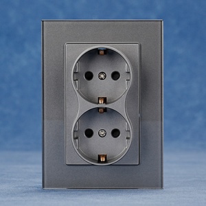 Placa de vidrio templado de alta calidad, enchufe eléctrico de Alemania, enchufe doble Schuko, 250V ~ 16A con certificados CE Rohs - Product Image 1