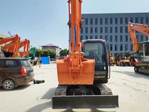 Mini-excavatrice sur chenilles Hitachi ZX60 d'occasion, best-seller, 6T, avec moteur Hitachi, capacité de la benne de 0,35 m³, 100 % origine Japon - Product Image 3