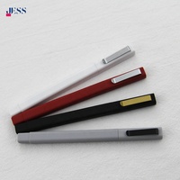 Offre spéciale Stylo publicitaire avec logo personnalisé Stylo en plastique de forme carrée en caoutchouc bon marché