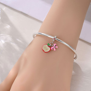 Lote Pequeño con Logotipo Personalizado, Adorno Doble Colgante de <span class=keywords><strong>Manzana</strong></span> Dulce y Femenina con Lazo, Cuentas y Estrella de Esmalte Rojo, Lazo Rosa con Diseño de <span class=keywords><strong>Manzana</strong></span> y Semillas, para Orchard Resort Travel - Product Image 3