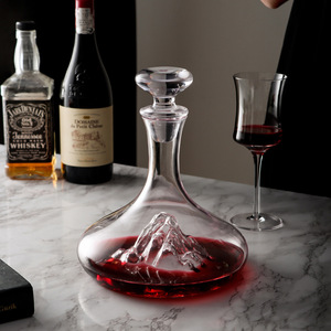 Liqueur étrangère de luxe léger, Dispositif de désintoxication rapide domestique, Flacon de désintoxication haut de gamme européen en cristal bleu glace cintré - Product Image 2