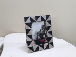 Wholesale Home Decorative Indian Handiwork Resin Inlay Picture <b>Frame</b> Customizable Sizes <b>4x6</b> 8x10 Wood Material Logo Gift Box - Product Image 2