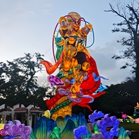 Lanterne géante extérieure Mecha Sun Wukong pour le Festival des Lanternes de Diwali, événement nocturne en parc à thème, art lumineux traditionnel chinois fait main, énergie artistique