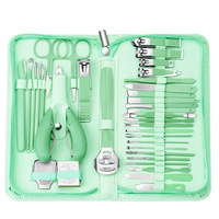 Kit de coupe-ongles de luxe en acier inoxydable 7 en 1, outils de manucure et de nail art avec ciseaux pour peaux mortes, design portable
