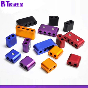 Clips de câble en alliage d'aluminium en forme de C, 4 trous, support fixe pour la gestion des câbles de voiture - Product Image 1