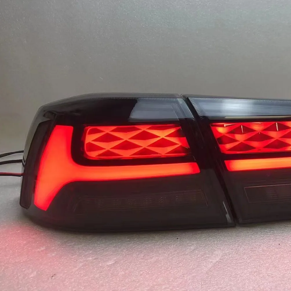 ไฟท้าย LED 2008 -2013 Lancer เกินสำหรับมิตซูบิชิ YZ