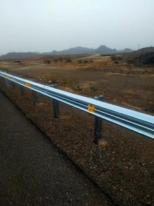 Guardrail Stradale in Acciaio Zincato Tipo W, Barriera Antiurto a Due Onde Tipo Armco, Recinzione di Sicurezza Stradale con Riflettore Diamond Grade M68 - Product Image 2