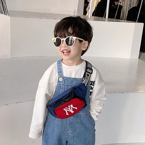 Borsa a tracolla coreana alla moda per ragazzi, borsa a tracolla versatile casual per bambini con stampa di lettere, zainetto piccolo in nylon per ragazze - Product Image 4