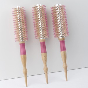 Spazzola Rotonda Professionale per Asciugatura Rapida con Manico Lungo e Setole di Cinghiale per Capelli Ricci da Donna - Ideale per Saloni e Ingrosso - Product Image 2