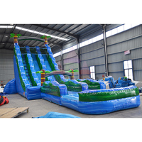 Toboggan aquatique géant en PVC bleu irisé sur le thème des méduses, parc aquatique gonflable géant, toboggans aquatiques commerciaux avec piscine