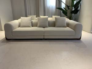 舒适的白色天鹅绒木制沙发北欧泰迪双人沙发奢华木制腿部组合沙发现代夏尔巴布艺沙发 - Product Image 5