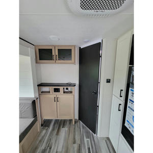 Caravane de voyage confortable pour 6 personnes Jay Flight 262RLS en aluminium gris 2026 - Product Image 2