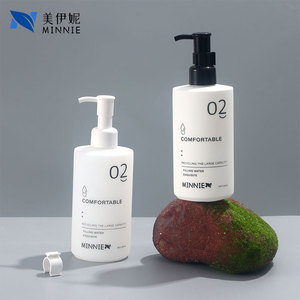 Flacon de lotion Minnie confortable de 300 ml avec tête de pompe, flacon de voyage pour soins du corps - Product Image 1