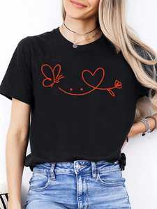 T-Shirt da Donna per San Valentino con Collo Tondo, Stampa Cuore e Farfalla, Stile Romantico Casual, Primavera Estate, 100% Cotone Jersey - Product Image 1