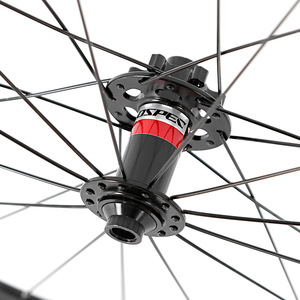 Jeu de roues de route RETROSPEC 700C, frein à disque, axe traversant, alliage d'aluminium, 32H, haute résistance - Product Image 2