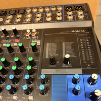 Console de mixage audio compacte professionnelle 16 canaux avec effets sonores multiples pour l'enregistrement et la scène en direct
