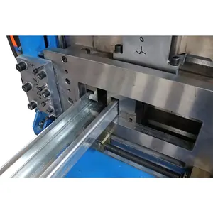 Volautomatische C Z Gordingprofiel Purline Structureel Staal Snel Veranderen Van Grootte Koudwalsen Vormmachine